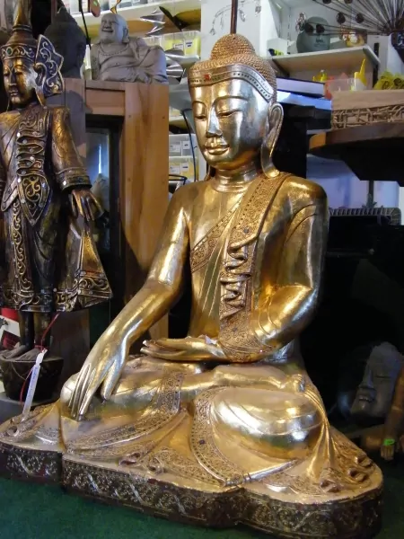 Buddha vergoldet