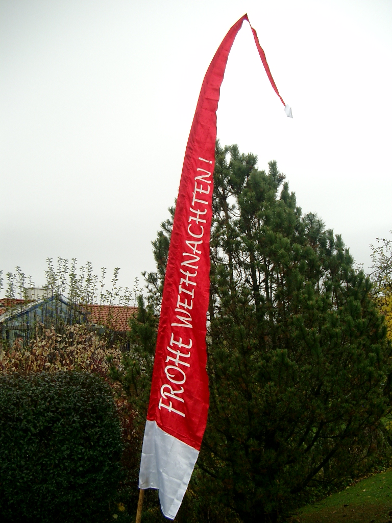 Weihnachtsfahne / Nikolausfahne mit Druck "Frohe Weihnachten" | 5.00 m | glatt | Satin |