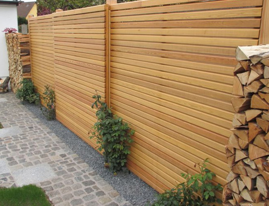 Sichtschutzelemente aus Holz