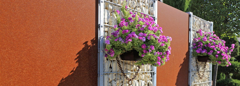© U. J. Alexander/Shutterstock.com Garten unterteilen mit Sichtschutz-Elementen - Darauf sollten Sie achten